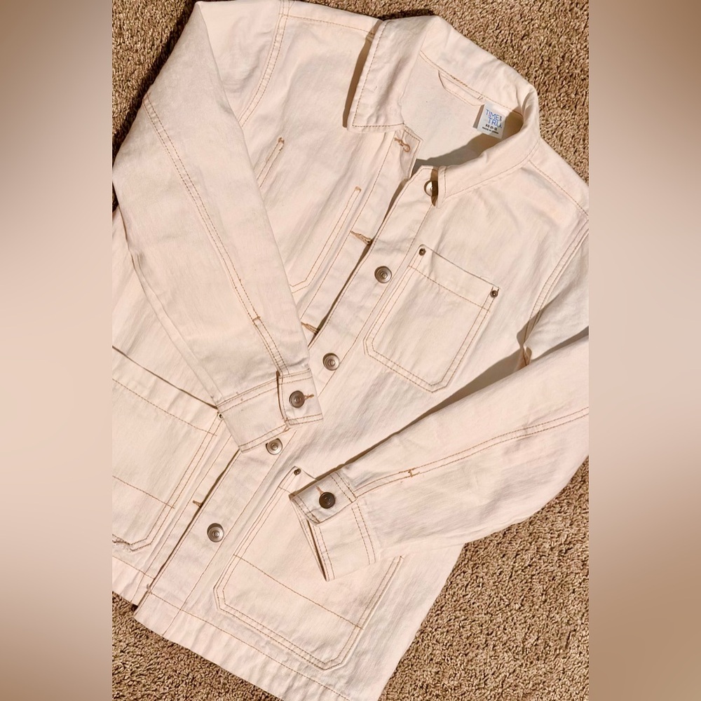 Time and Tru Off-White Textured Jacket